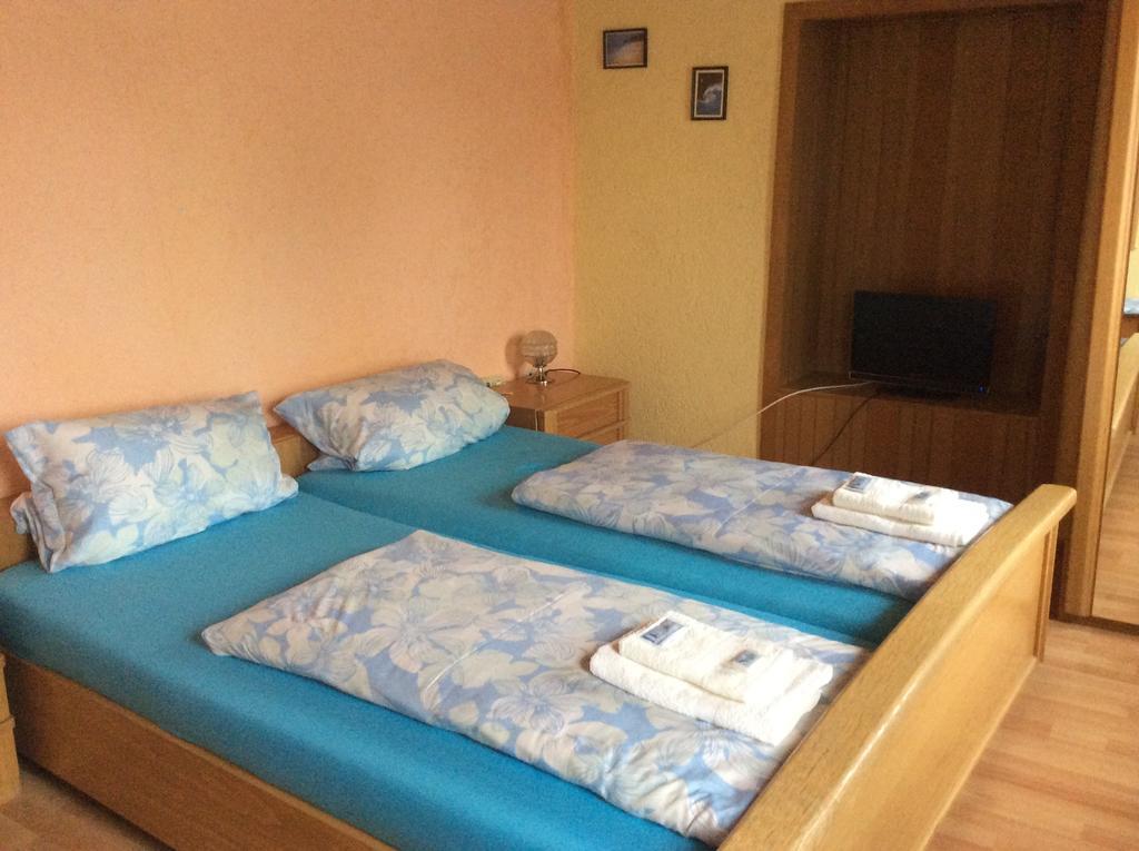 Hotel Drei Koenige Neckarbischofsheim Quarto foto